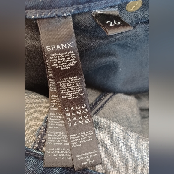 PRE-LOVED SPANX JEANS BY SARA BLAKELY 5-POCKET BOYFRIEND SIZE 26 CUFFED HEM - Picture 7 of 10